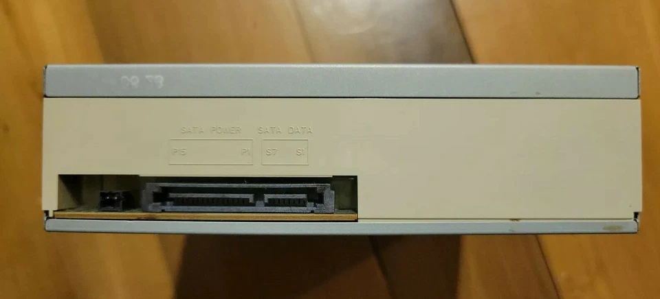 Unidad DVD RW iHAS324-98 (lote 1a) Foto 4 de 4