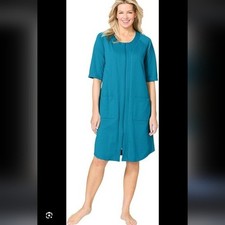Dreams  Co. Plus Size Short French Terry Zip-Front Robe Size 18/20