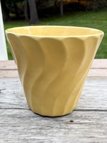 Vintage Bauer California Pottery Swirl No. 8 Yellow Flower Pot Planter USA