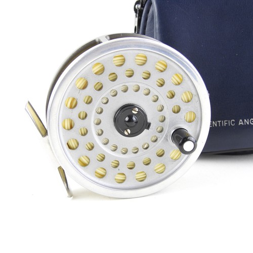 Hardy-Built Scientific Anglers System 7 Fly Fishing Reel. W/ Pouch.