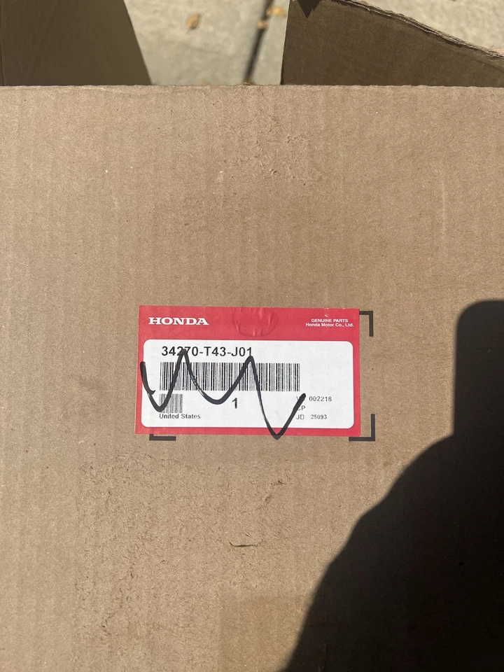 Оригинальная деталь тормоза заднего фонаря 34270-T43-J01 для Honda от оригинального производителя - Изображение 4 из 4