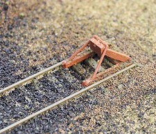 Walthers Cornerstone HO Scale Model Track Bumpers Kit, 8