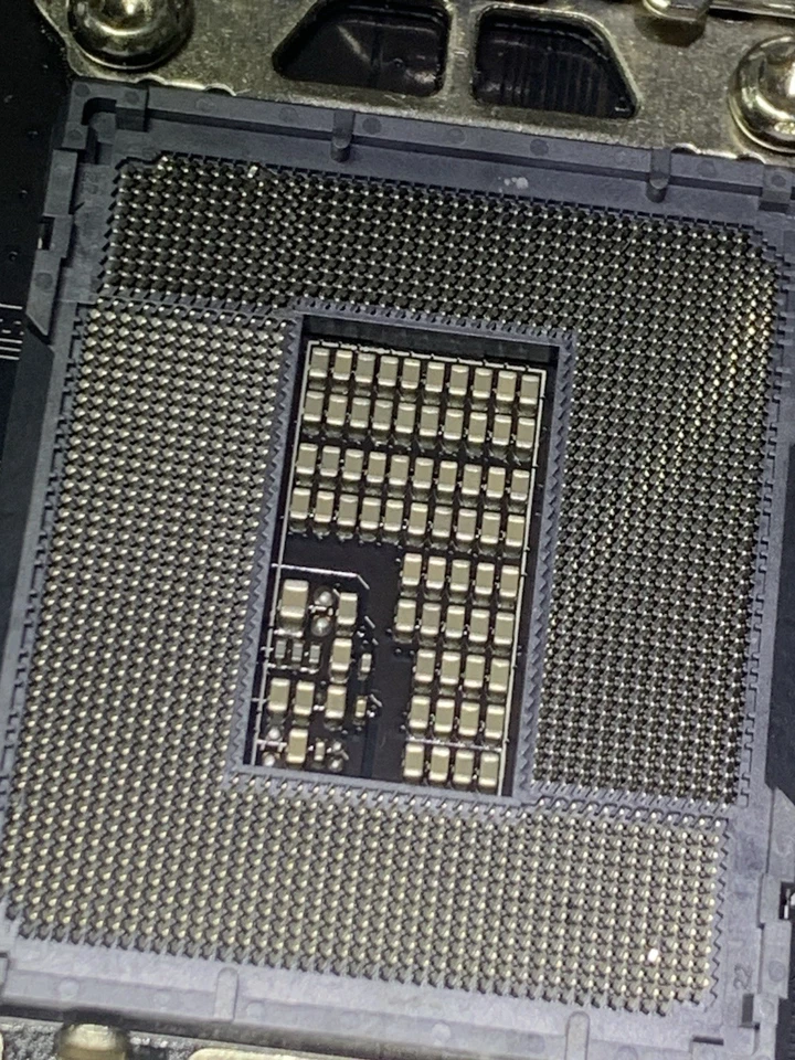CPU sockets Replacement Service - Image 2 of 4