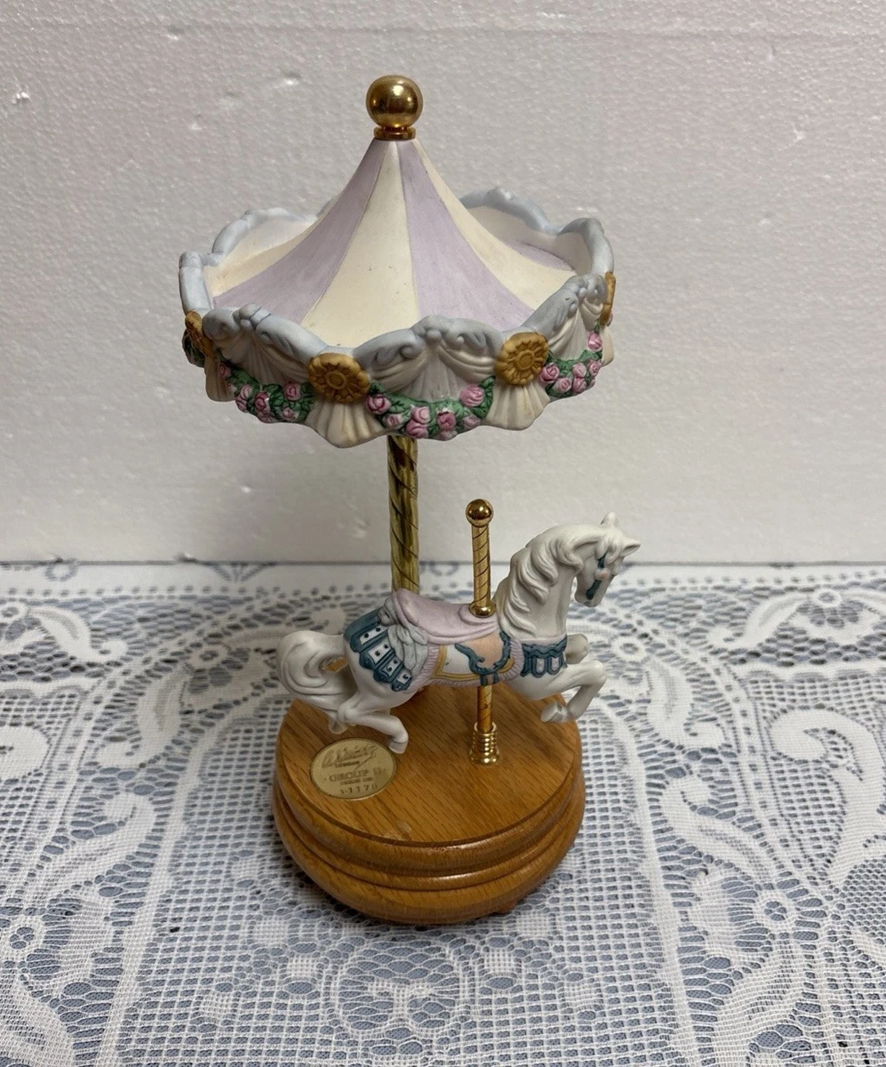 不思議の国のアリスオルゴール ビンテージWillitts Willitts Music Box In Collectible Music Boxes (1970-Now) for sale