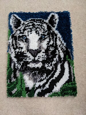 Handmade Yarn Art - White Tiger - 21 X 27 Inch
