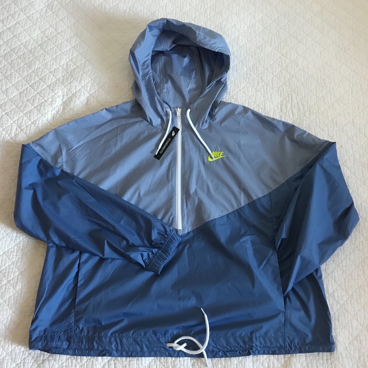 nike women's heritage windbreaker