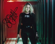 SHANTEL VANSANTEN signed autograph 20x25cm FBI MOST WANTED in person autograph