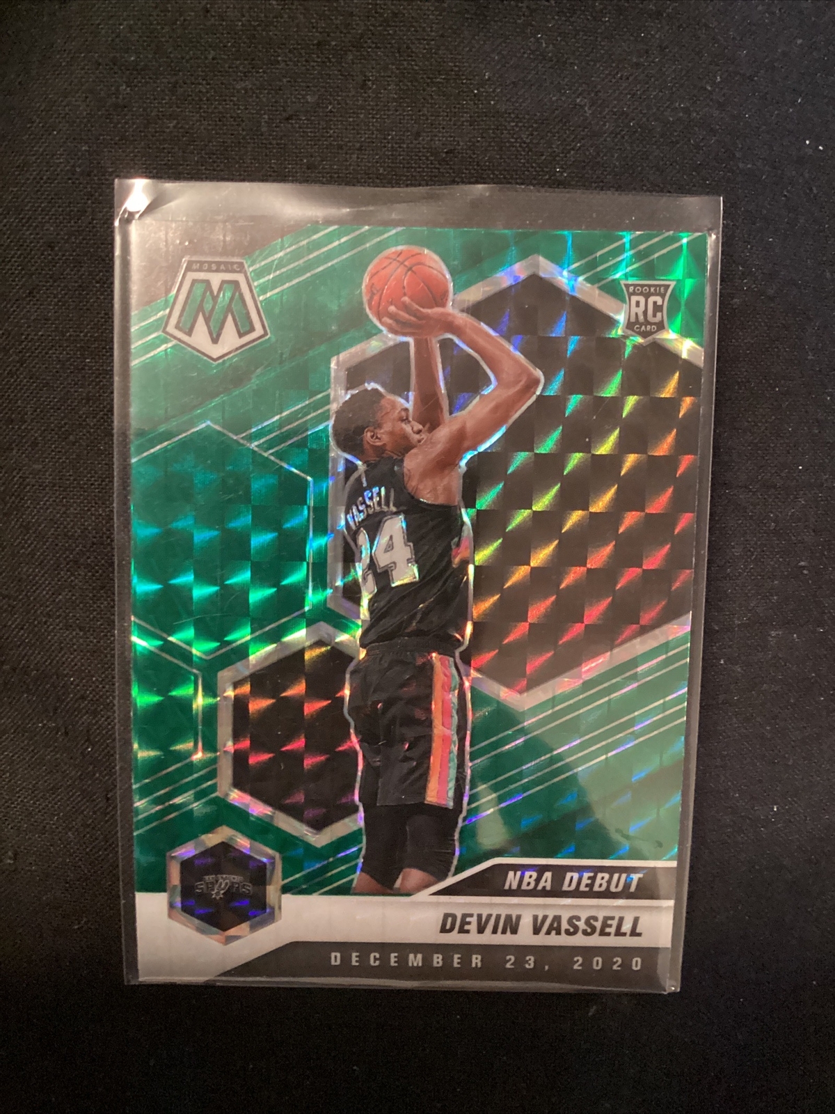 2020-21 Panini Mosaic Devin Vassell NBA Debut Green Mosaic Rookie Card JT22