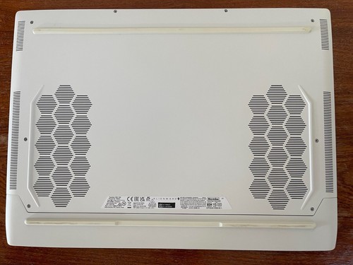 Alienware X17 R2 360Hz 12700H 32GB DDR5 512GB SSD RTX 3060 *MECHANICAL KEYBOARD* - Picture 6 of 12