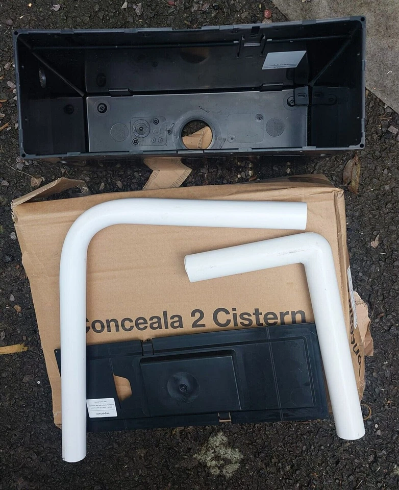 Ideal Standard Conceala 2 Cistern. replacement tank and pipe's.  as per photo - Image 2 of 3