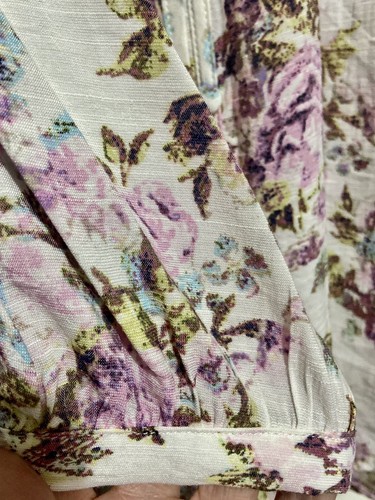 NEWwTags, 4X Womens LongSleeve Feminine Blouse, Pink/Lavender Lightweight Fabric - Picture 4 of 8