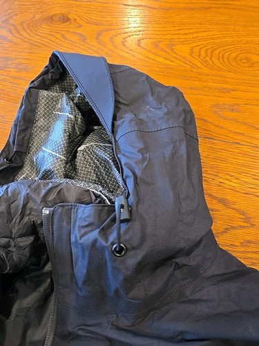 LL Bean Men's Insulated Waterproof Hooded Jacket Black Size L Item 290583 - Imagen 13 de 21