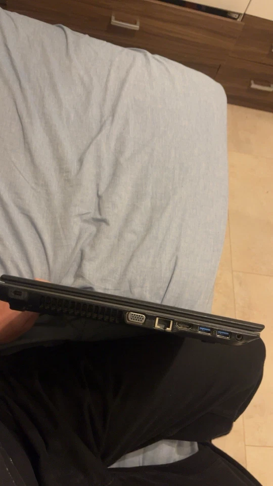 Acer Aspire 7741G Laptop, 17.3 Zoll, Schwarz.Und Acer Aspire One Laptop. - Bild 4 von 4