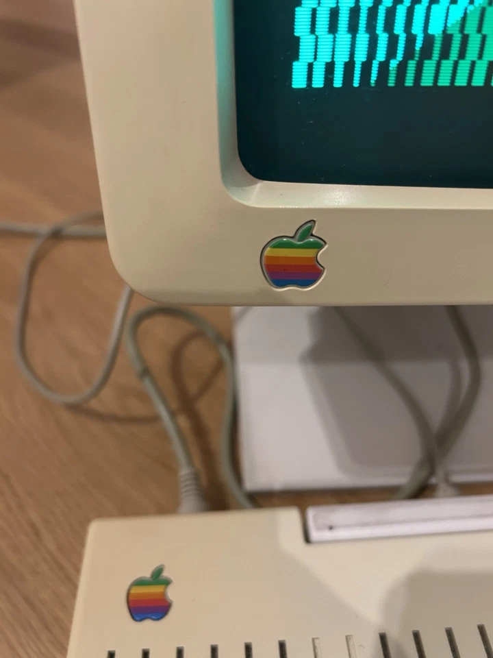 Apple IIc portable Computer Laptop PC Notebook Retro Vintage - Bild 4 von 4