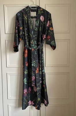 Essenza Kimono Ilona Marigold Gürtel Bio-Baumwolle Blumenprint Slate Gr. S NEU
