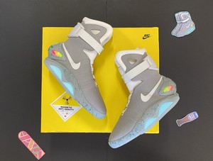 nike mag v3