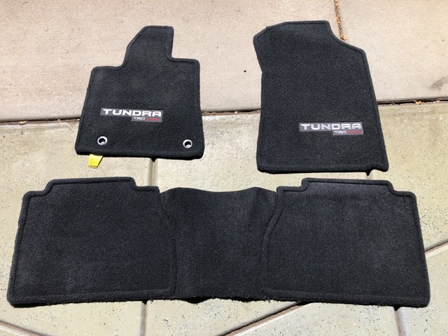 Toyota Tundra Platinum Carpet Floor Mat Set Great PT206 Pa66 for sale