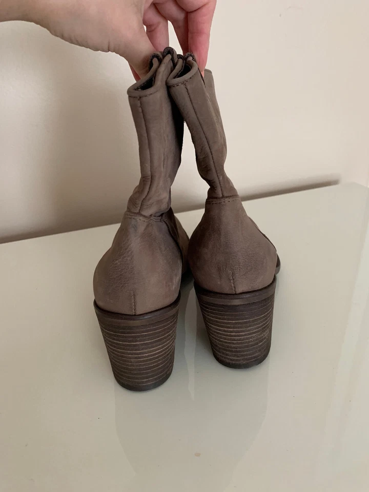 Lavorazione Artigiana Italy Women’s Brown Heeled Leather Ankle Boots Size 41 - Image 3 of 4