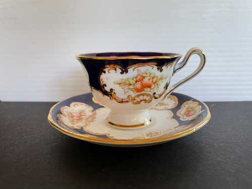 Rare DEMITASSE SIZE Royal Albert BRISTOL 6907 Bone China Tea Cup and Saucer 1941 - Picture 2 of 9