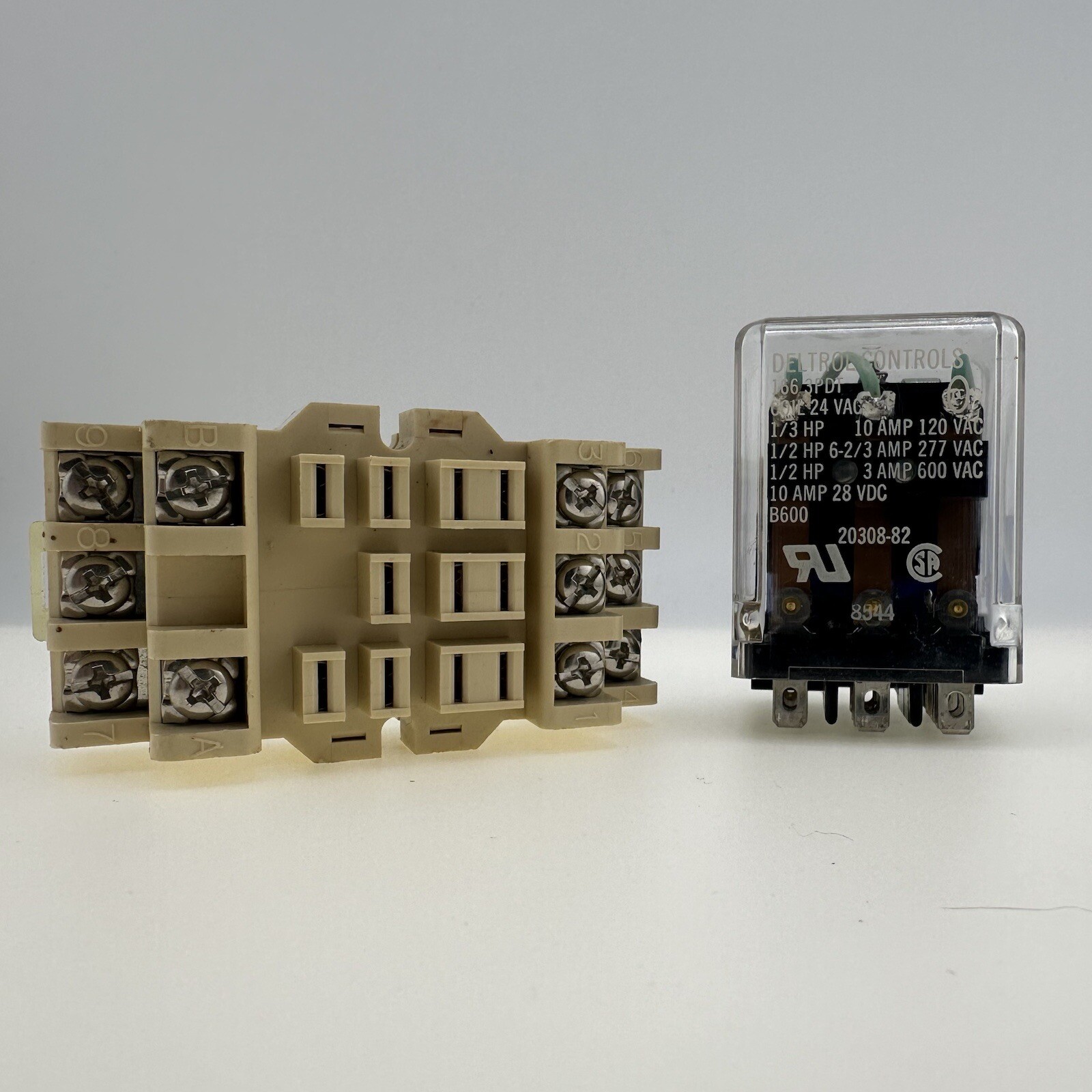 Deltrol Controls Relay 166 3PDT 120VDC Coil w/ Idec SR3B-05 Socket DIN ...