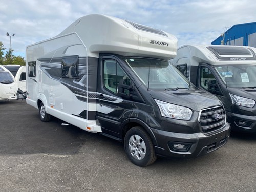 BRAND NEW! 2026 Swift Voyager 475 - Automatic - Rear dinette & Over Cab Bed