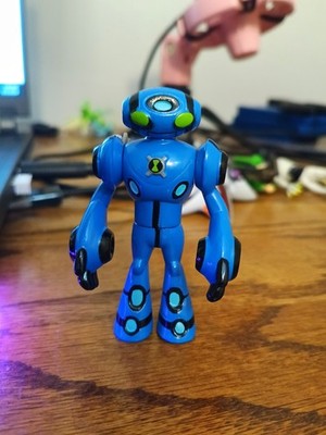 BEN 10 BEN TEN Ultimate Echo Echo Alien Creation Chamber Action Figure Bandai 