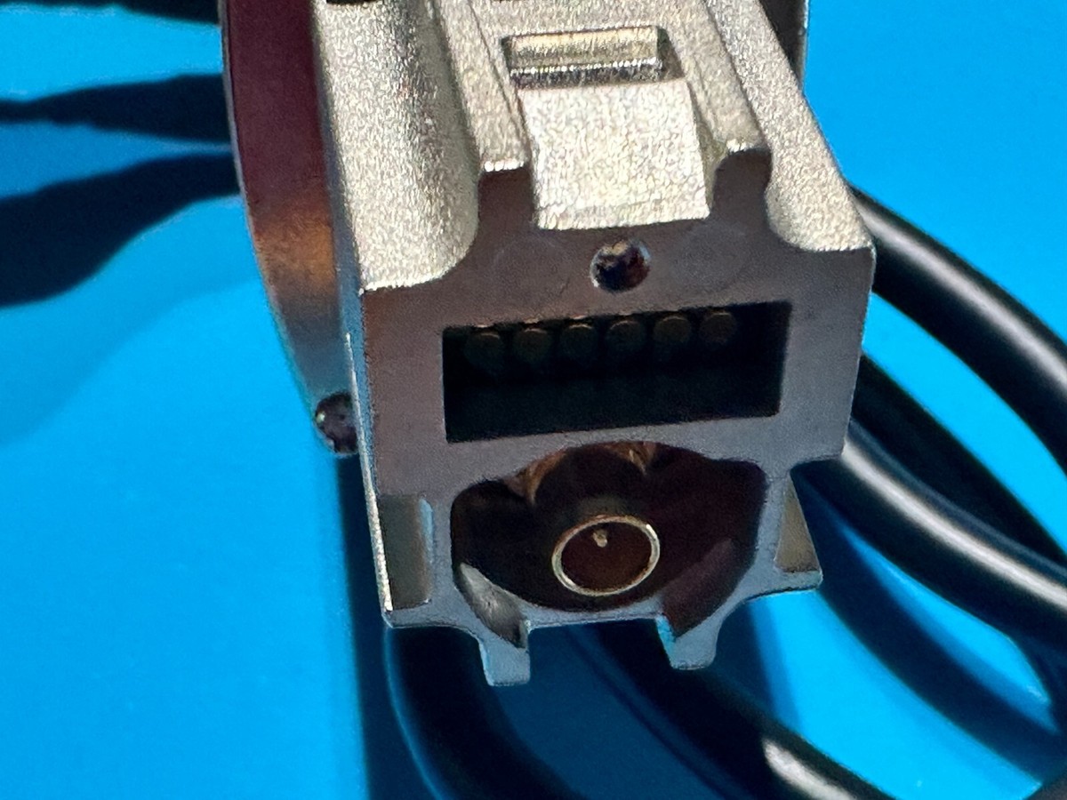 Tektronix P7513A 12.5 GHz Trimode Differential Probe Tektronix P7513A 12.5 GHz Trimode Differential Probe
