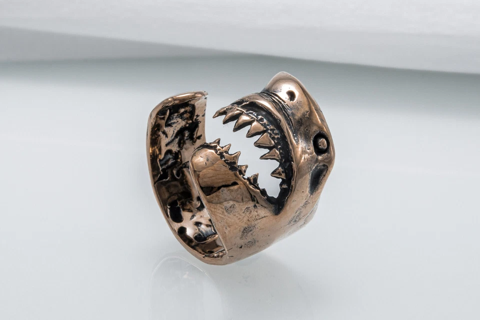 Brutal Anillo de Tiburón para Hombres Banda Oceánica Regalo para Pescadores Artesanal Joyería Animal Foto 3 de 4