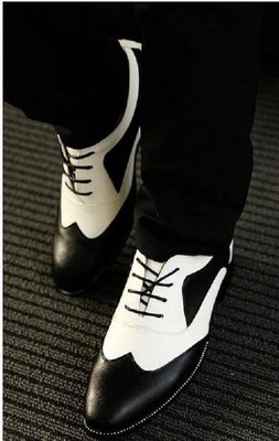 Handgefertigte Herren Zuschauerschuhe, Herren schwarz-weiß Schnürschuhe, Herrenschuhe