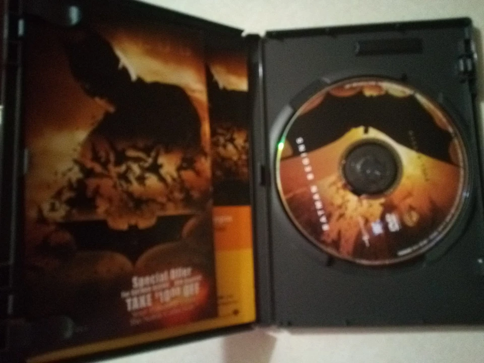 Batman Begins -Full-Screen Edition- DVD - Image 2 of 3
