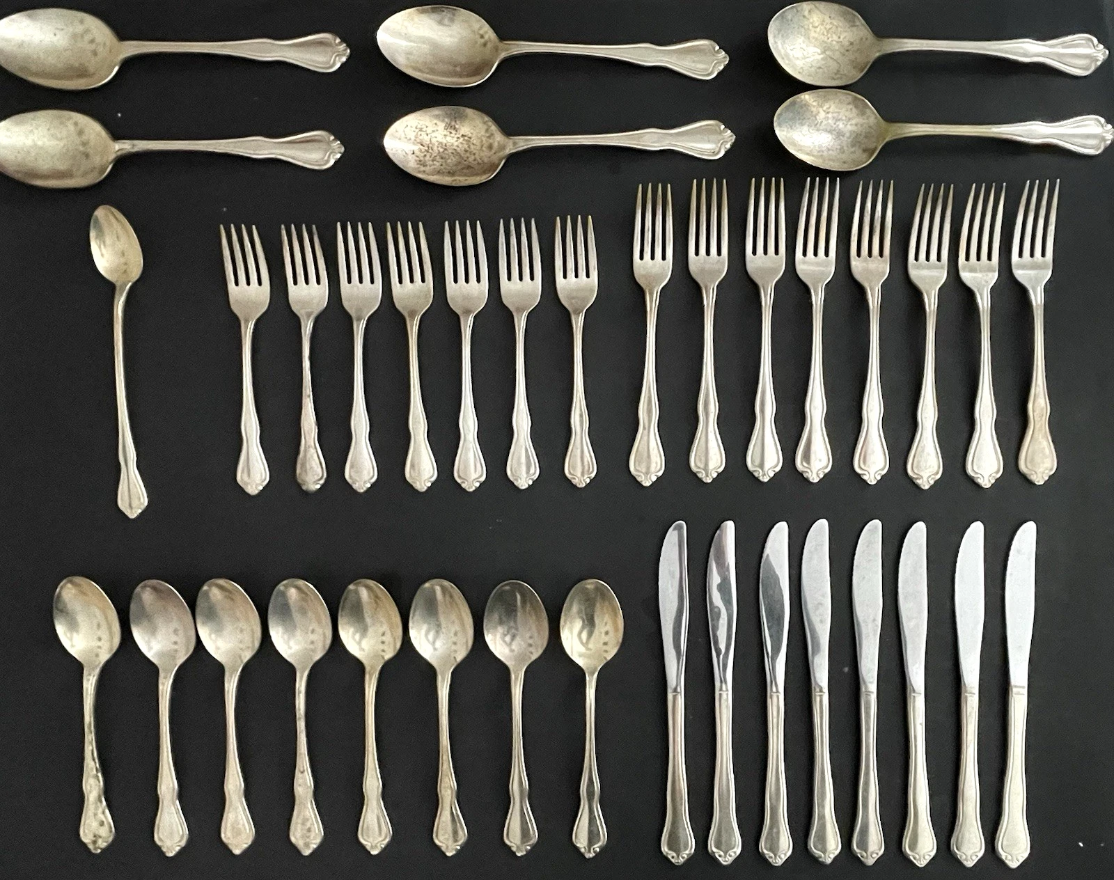 ONEIDA LTD CROYDON Silverplate Flatware Set of 39 w Serving Fork Spoon Knife
