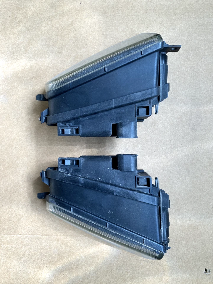 Conjunto de faros antiniebla izquierda y derecha BMW Z3 1996-2002, serie 5 OEM - 63178377941 Foto 2 de 4