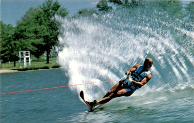 Lake Lawn Lodge, Delavan Lake, Delavan, Wisconsin, Water-skiing, Postcard