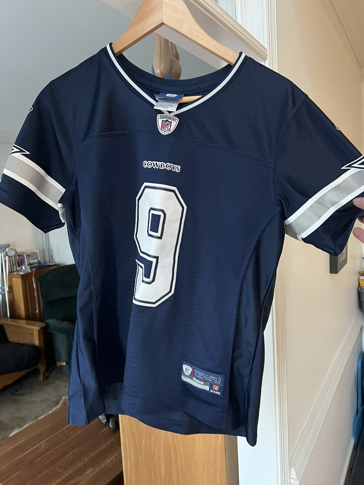 Picture 1 of 12