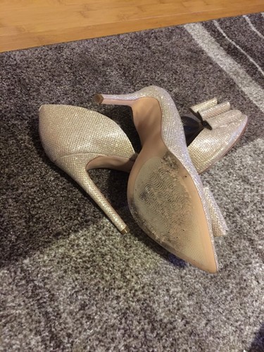 Betsey Johnson Women Wedding Prom Pumps Size 8.5M Gold Heels Odorsay #S40 - Picture 10 of 12