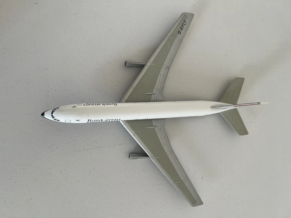 Corgi Vintage 1:200 Boeing 707 Diecast British Airways Metal  Aircraft Airplane - Image 3 of 4