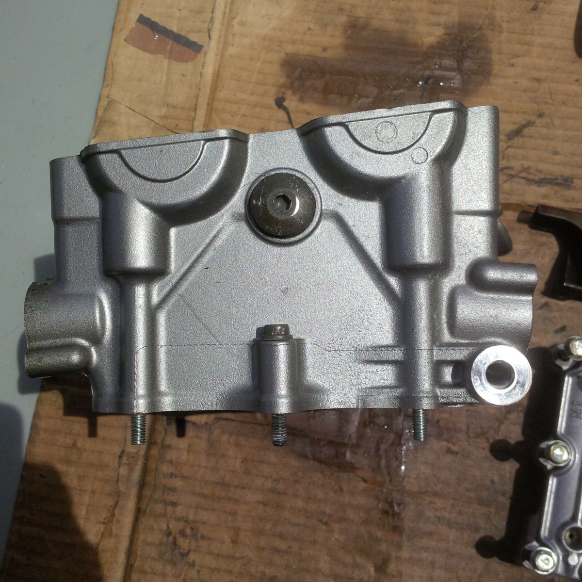Culasse Avant + Arrière Pour SUZUKI SV 650 N 2003 - Occasion - Fonctionnelle