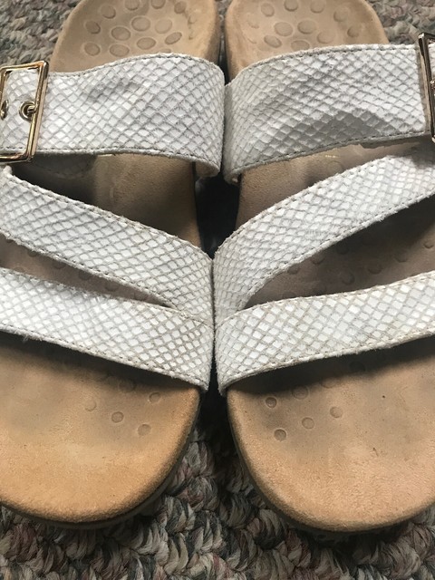 vionic skylar sandals