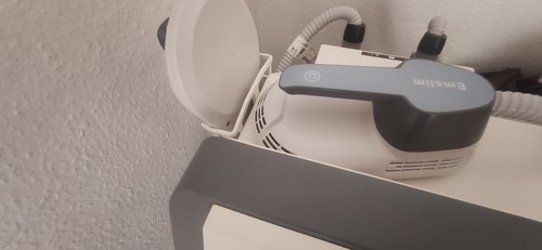 Emsculpt Muskelstimulation Gerät zum Abenhmen - Bild 3 von 5