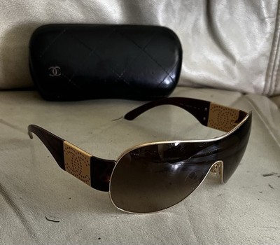 Authentic Chanel Aviator Sunglasses Chanel Aviator Metallic Pilot Sunglasses 4231 Gold 1818739  main image 3