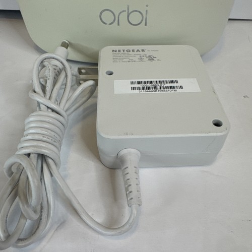 Netgear Orbi RBR50v2 Router AC3000 Tri-Band Mesh Wi-Fi (Color Faded) - Picture 11 of 14