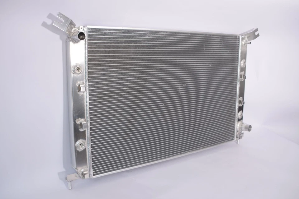 For Chevy Silverado 2500/3500 HD&GMC Sierra 2500/3500 HD 11-18 Radiator DPI13301 Foto 4 de 4