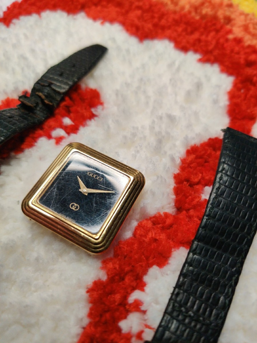 GUCCI 腕時計 RARE 1988 Gucci Reference 5000M 32MM Stepped Case w/Orig