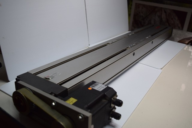 Bosch Rexroth Ball Screw R005518994 With Servo Motor About 650mm