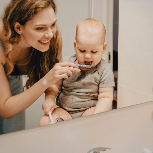Baby Finger Toothbrush Tongue Oral Cleaner Kit for 3 Months +, 2 Pcs (Mint) - Picture 3 of 4