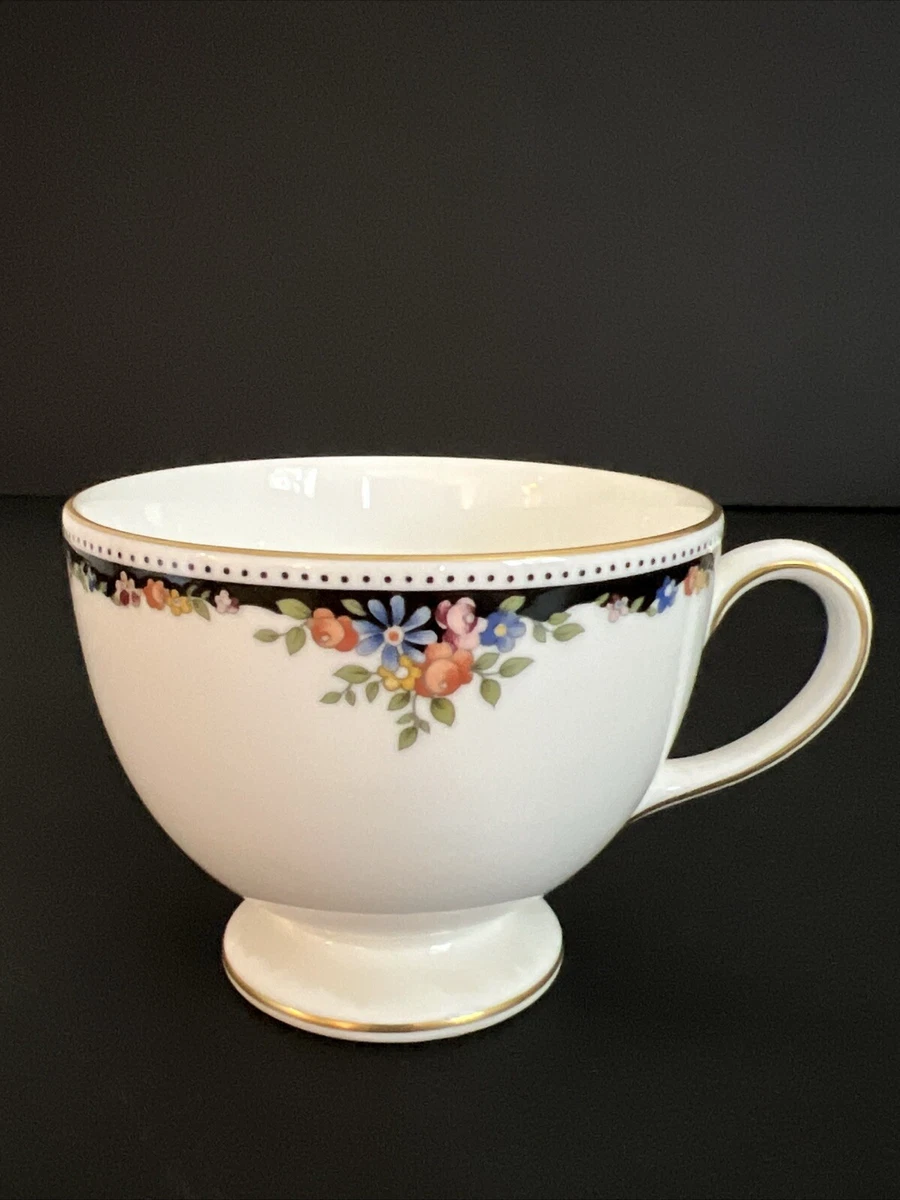 ウェッジウッドOsborneシェル型トリンケットディッシュ Wedgwood, Osborne | Replacements, Ltd.
