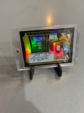 Pele Select Historic Signatures PRIZM Replica Autograph Card