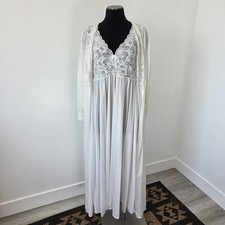 Vintage Shadowline Pegnoir Set White Satin Nightgown Robe Lace Long Sleeve M