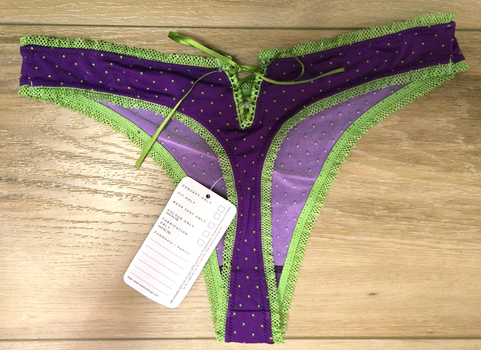 NUEVO CON ETIQUETAS Muestra Raro De Colección Victoria's Secret Micro-Punto Sedoso Corsé Tanga Bragas S Foto 2 de 4