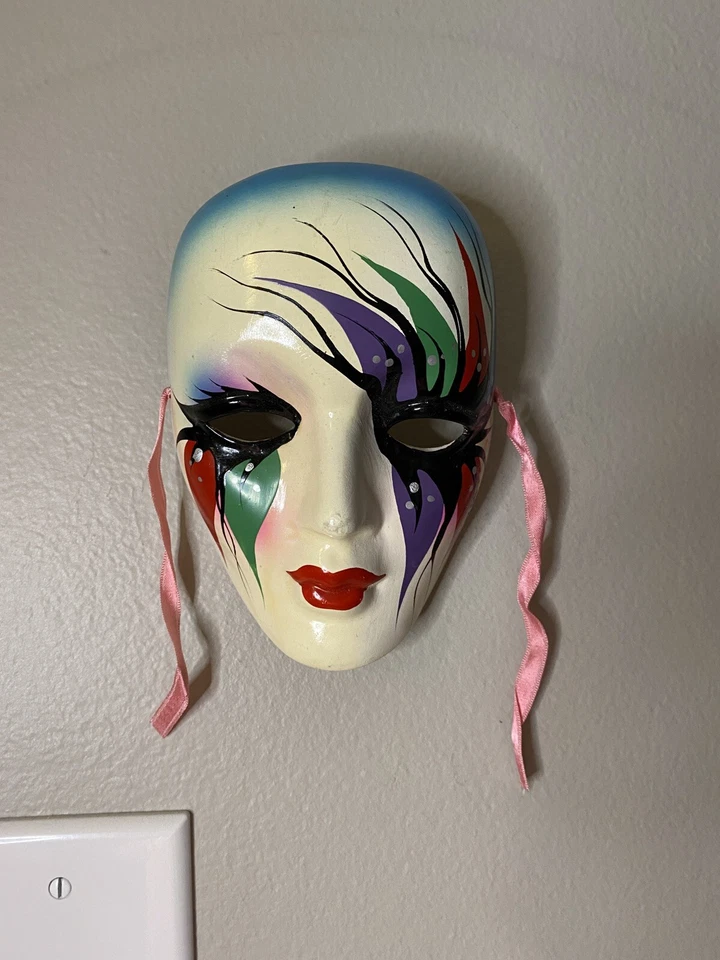 Lot Of 9 Ceramic Wall Decor Theater Decorative Masks Porcelain-hand signed/paint - Image 4 of 4